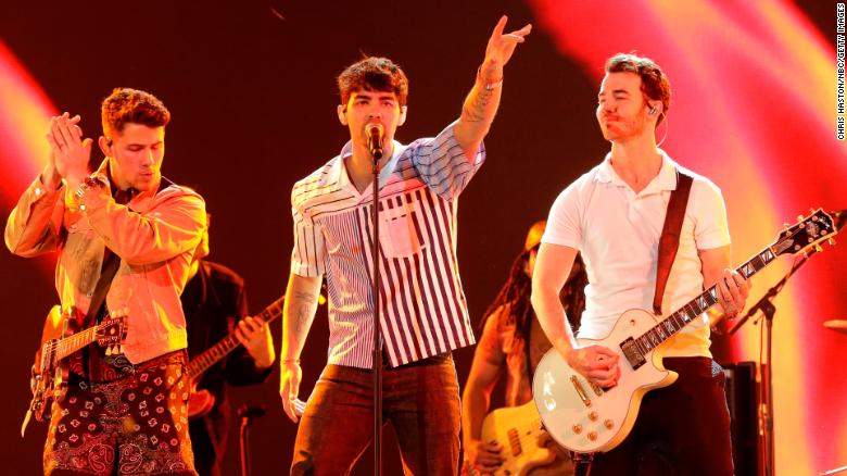 Jonas Brothers Announce “Happiness Begins” Tour 2019